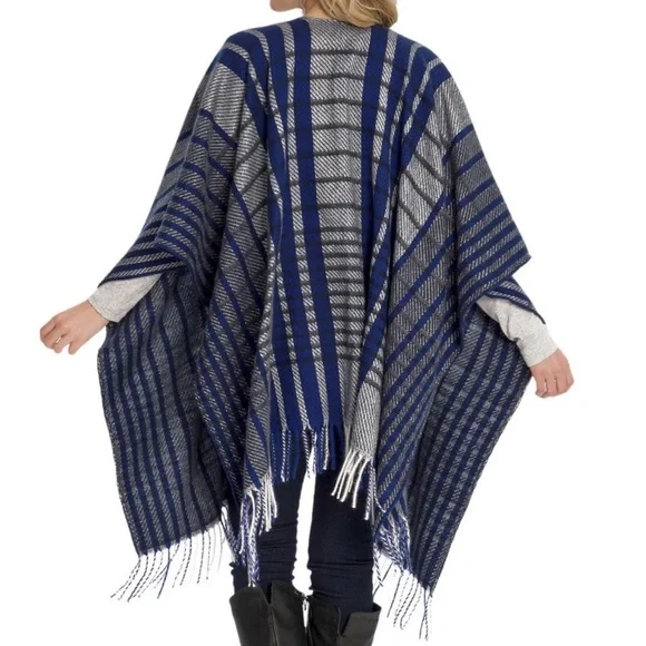 NWT Woolrich Blue Plaid Blanket Wrap Scarf Poncho with Fringe - Picture 3 of 6